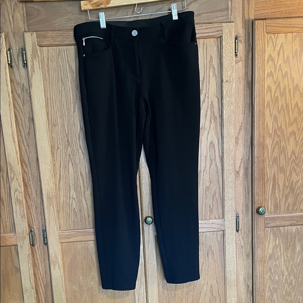 Chico's So Slimming size 1 Short Black Women's Pants
